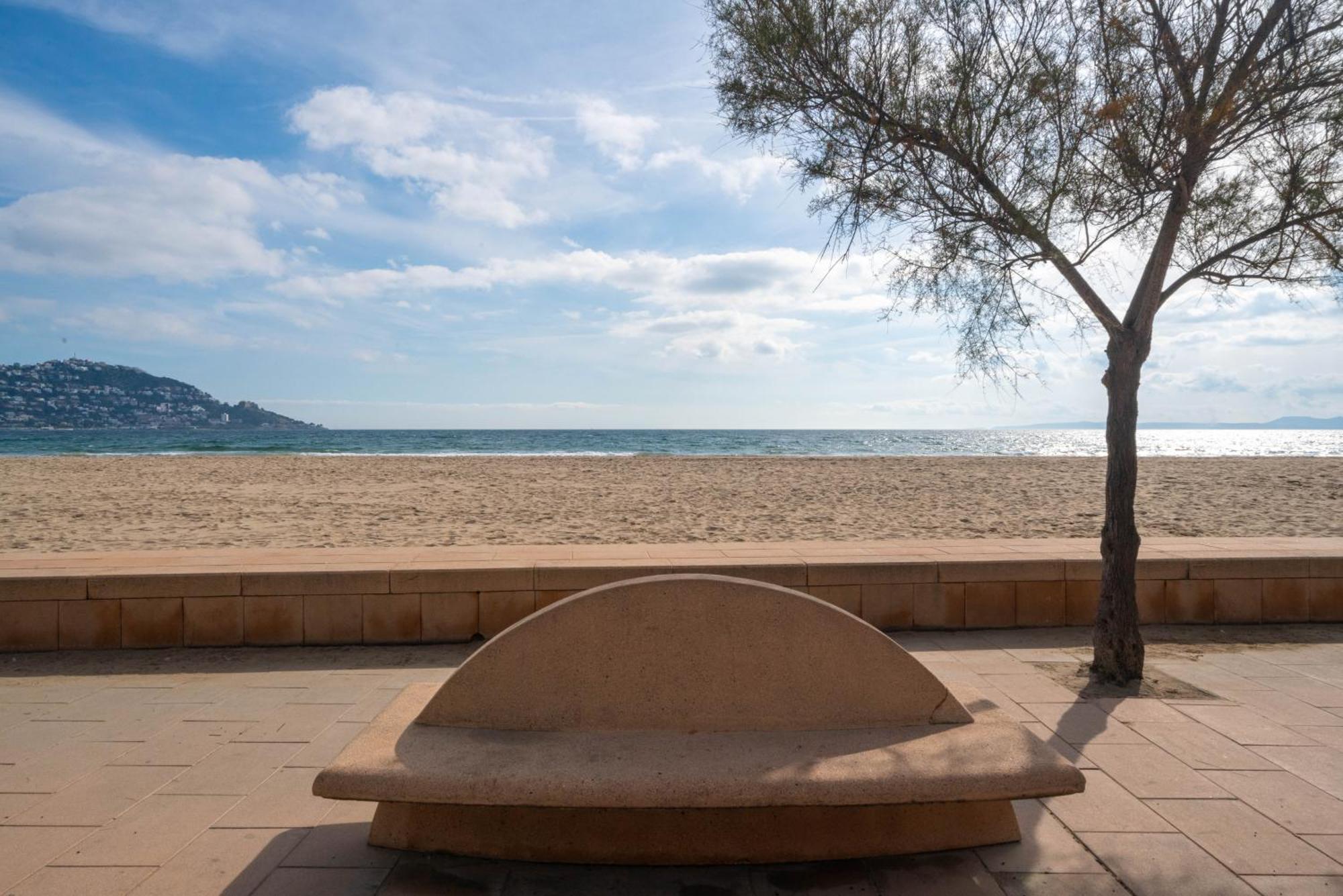Welhomy Magnifique Appartement Santa Margarida Roses Estany ภายนอก รูปภาพ