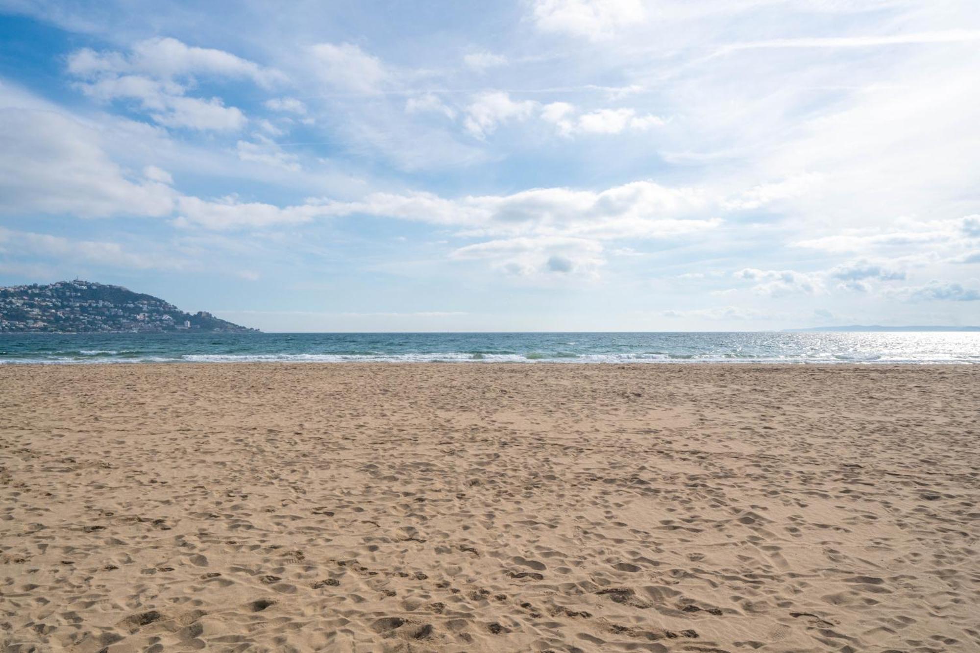 Welhomy Magnifique Appartement Santa Margarida Roses Estany ภายนอก รูปภาพ